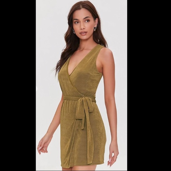 🎉HP Forever 21 gold sparkle wrap dress with tie - Picture 2 of 6